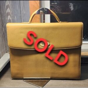 SOLD // Vintage Coach (FLAWED)